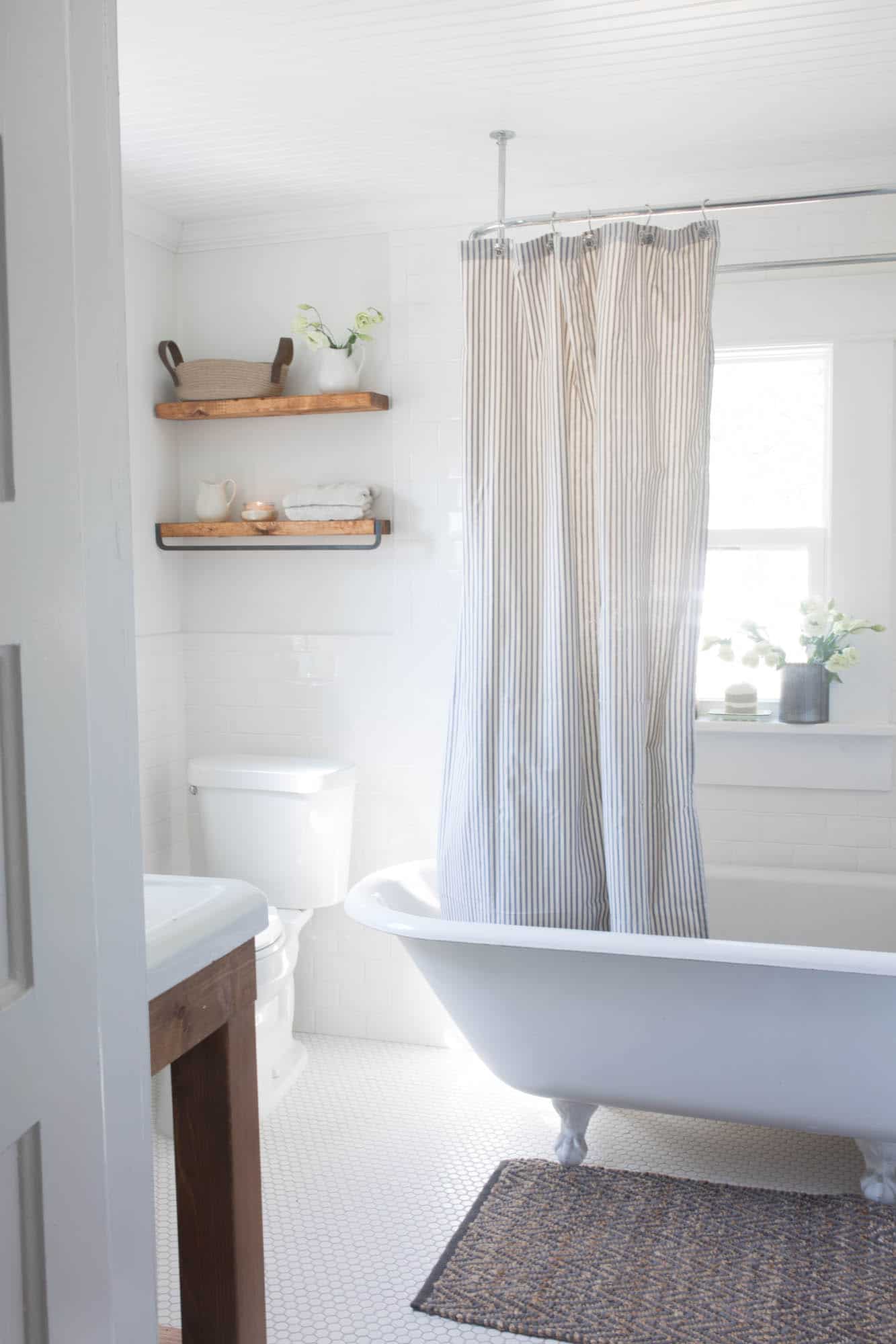32 Fabulous Rustic Bathroom Decor Ideas With Classic 