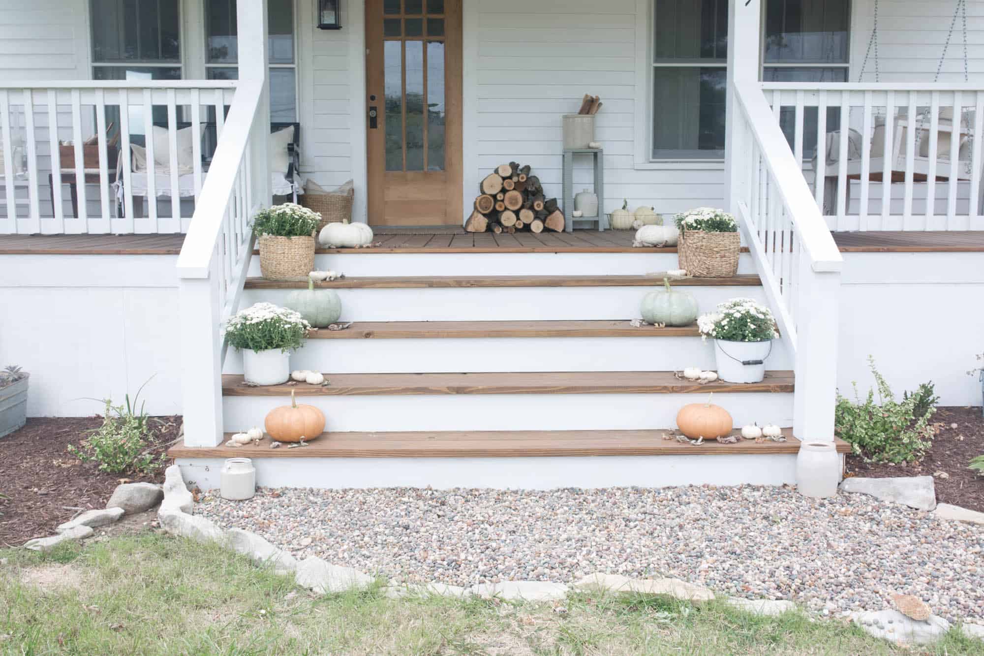 Fall Farmhouse Front Porch - Farmhouse on Boone (2000 x 1333 Pixel)