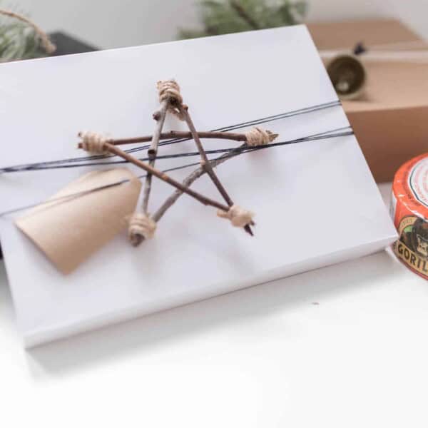 DIY Twig Stars Scandinavian Christmas Gift Wrap