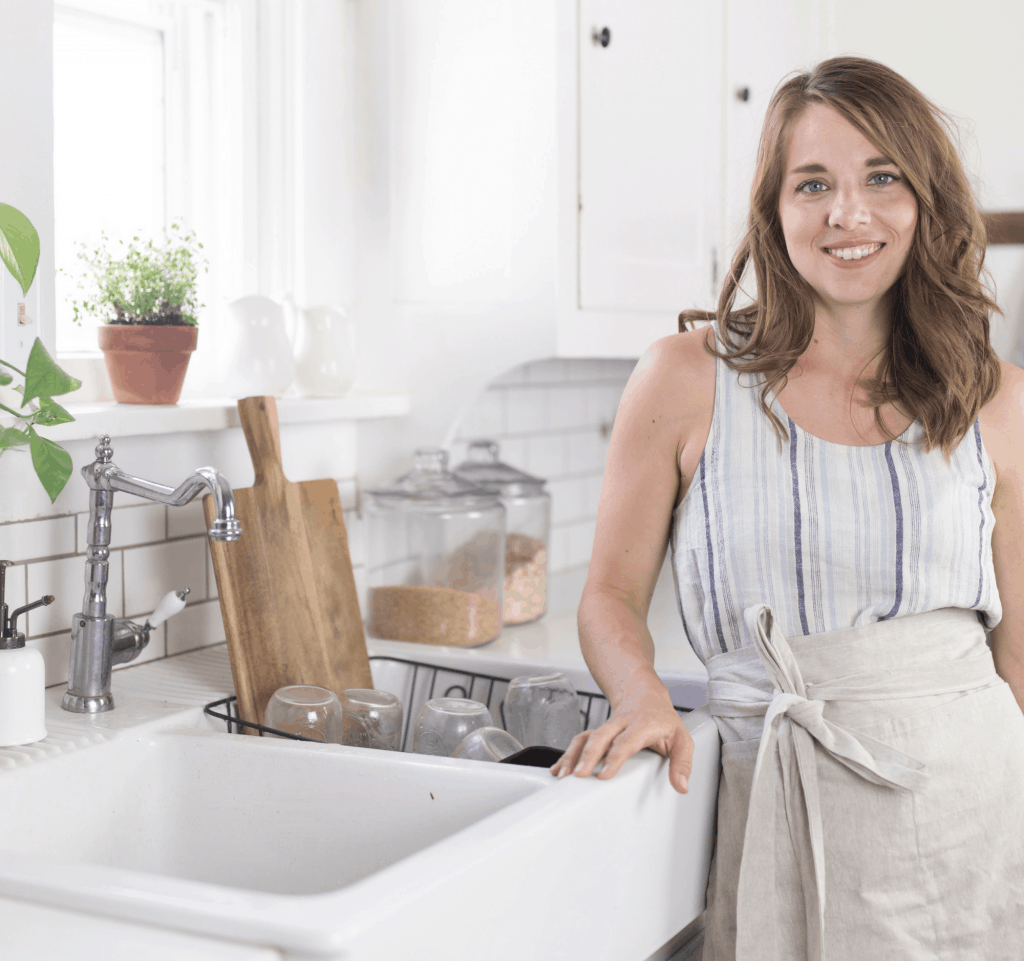 How To Make A Sourdough Starter From Scratch - Farmhouse On Boone