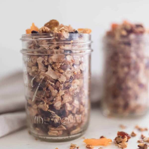 rustic granola with raisin