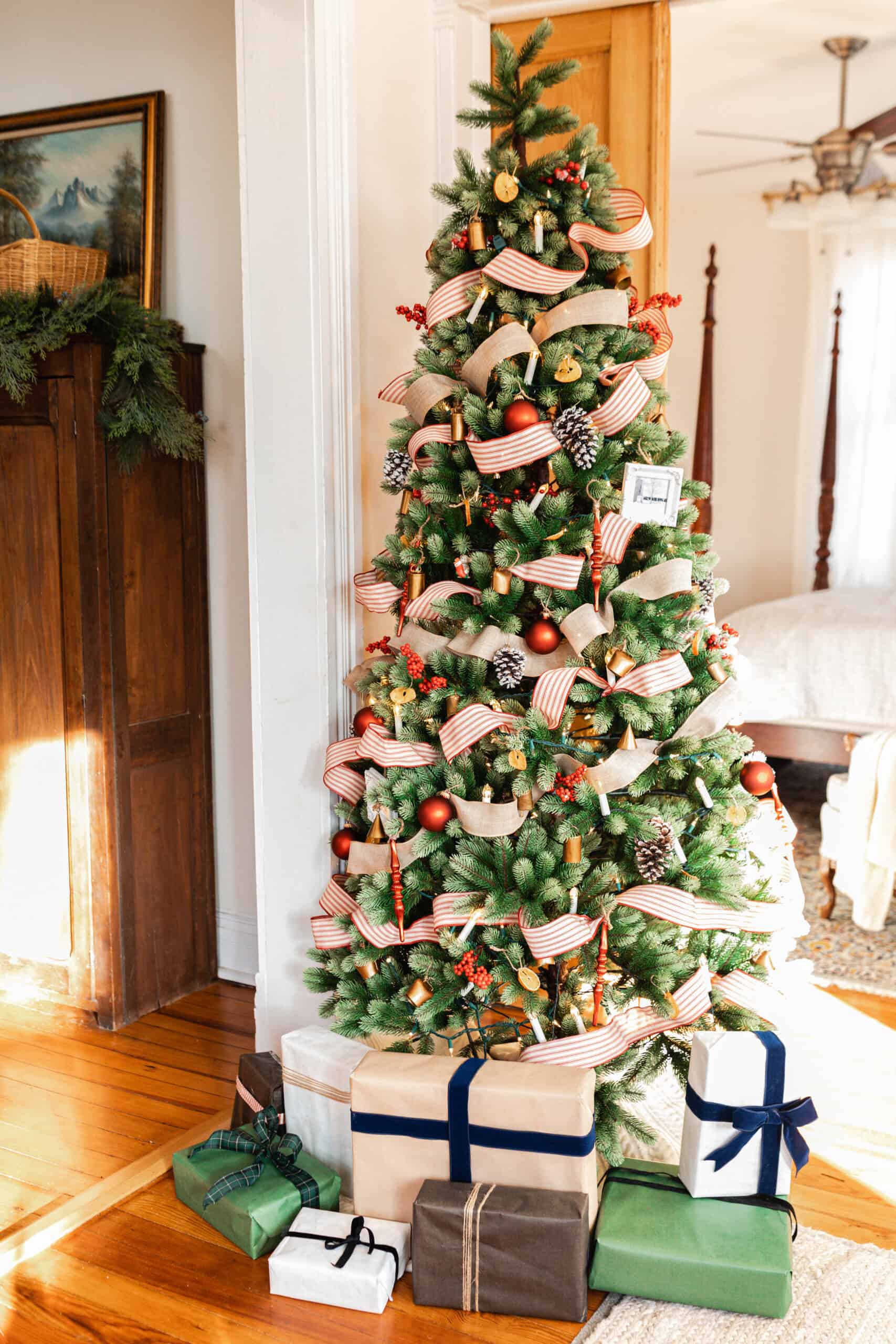 Country Christmas Home Tour - Farmhouse on Boone