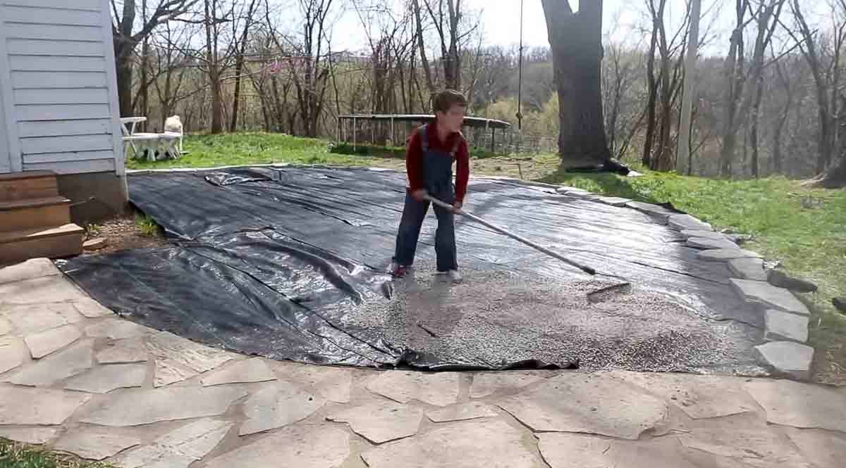 How To Build A Pea Gravel Patio - Farmhouse On Boone