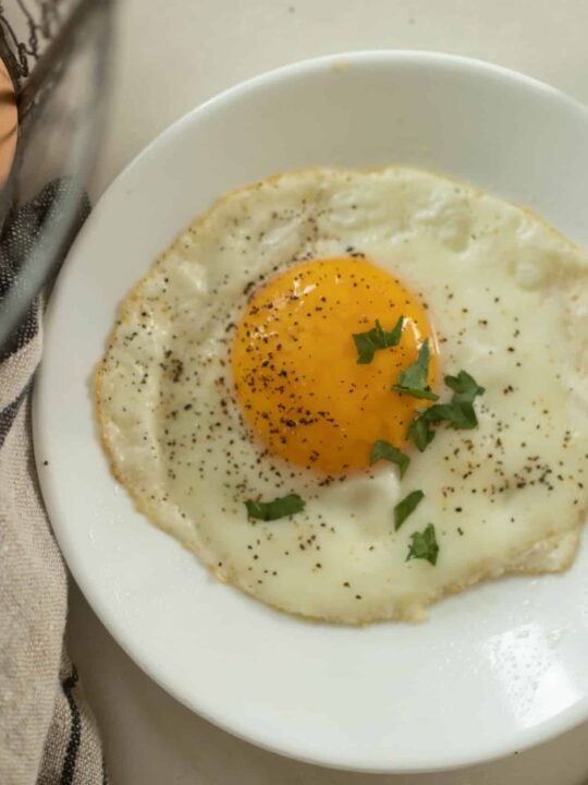 How to Cook Perfect Sunny Side Up Eggs • The Heirloom Pantry