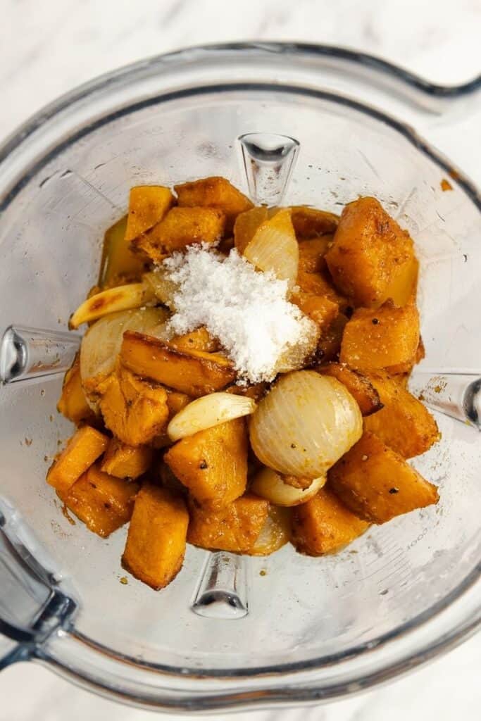 Roasted pumpkin and onion in a high speed blender.